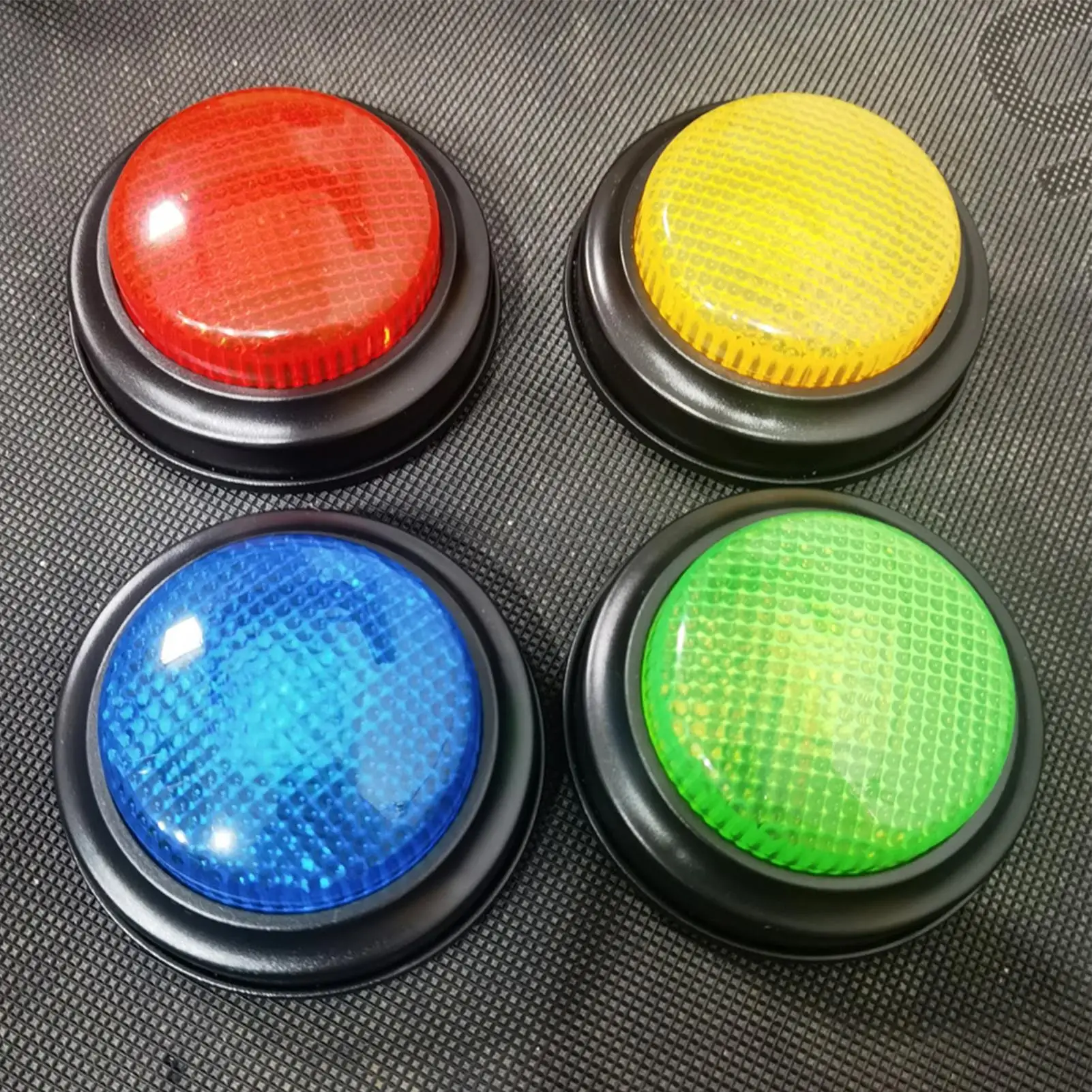 Игровой звонок-кнопка с подсве – обзор и цена Party Games Easter
